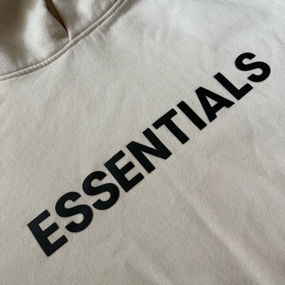 ESSENTIALS Fear Of God FW22 Pullover Hoodie in Buttercream Size XL - Picture 7 of 10